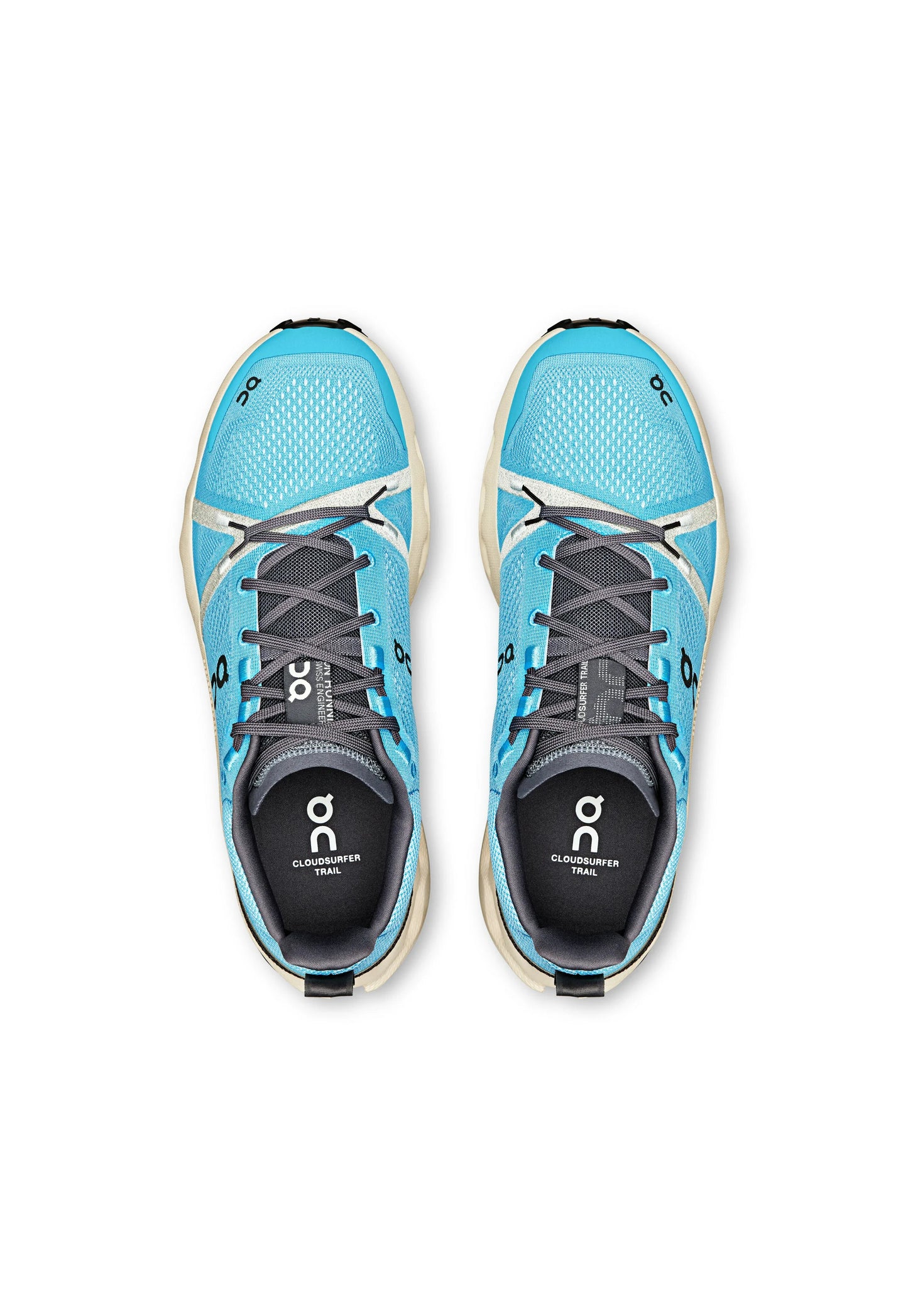 Scarpe da corsa in rete blu con accenti grigio scuro, dotate di punta rinforzata, suola ammortizzata e un sistema di allacciatura intricato.