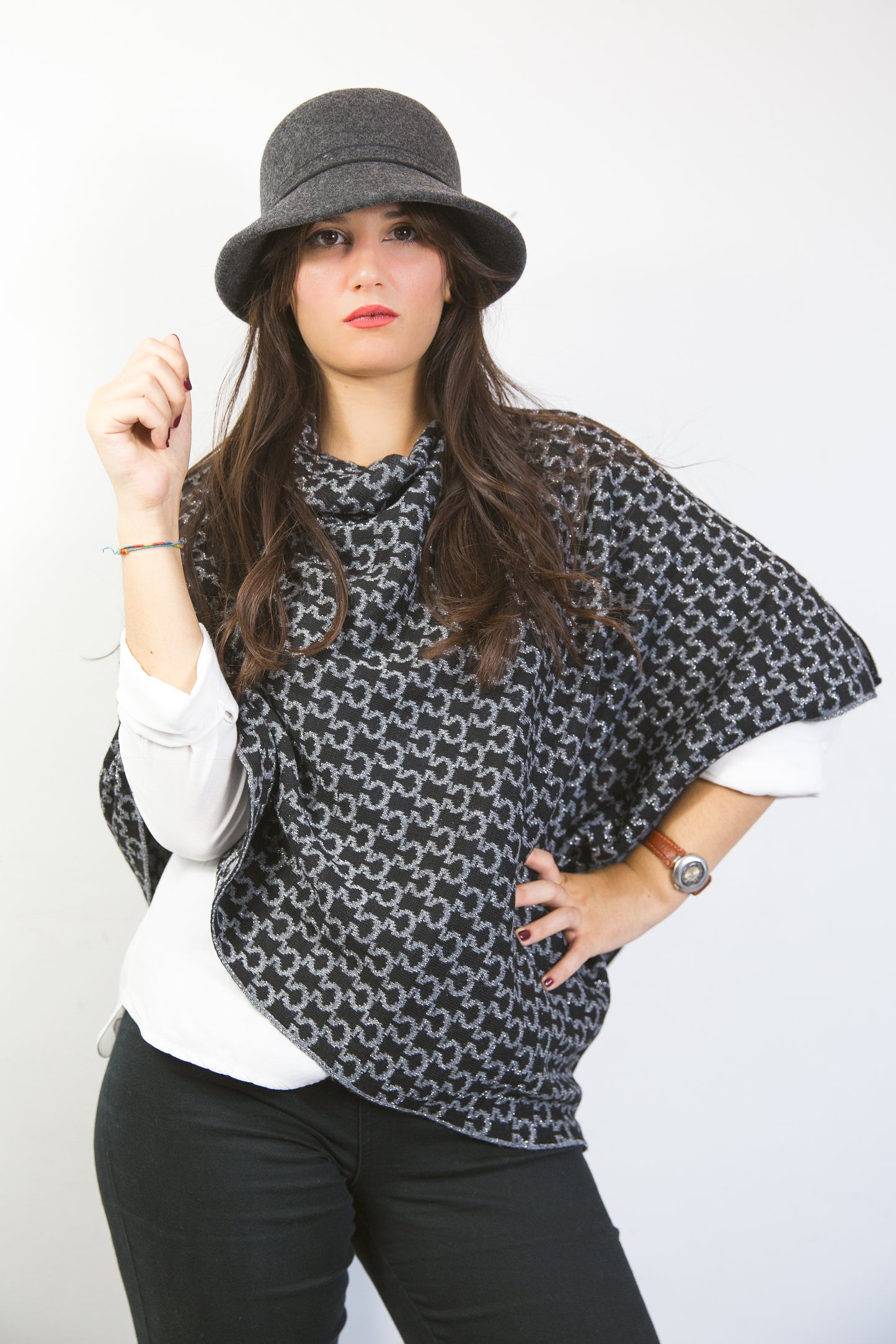 Poncho con lana